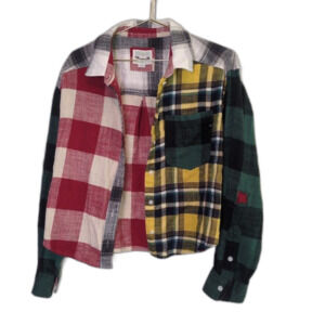 American Eagle Shirt Womens Medium Flannel Cropped Dad Plaid Patchwork